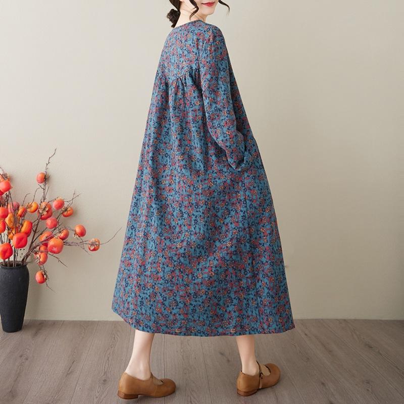 2025 spring new retro cotton and linen round neck printed long-sleeved dress for women s loose and thin temperament floral A-shaped skirt Large size L темно-синий
2025 spring new retro cotton and linen round neck printed long-sleeved dress for women s loose and thin temperament floral A-shaped skirt Large size L темно-синий