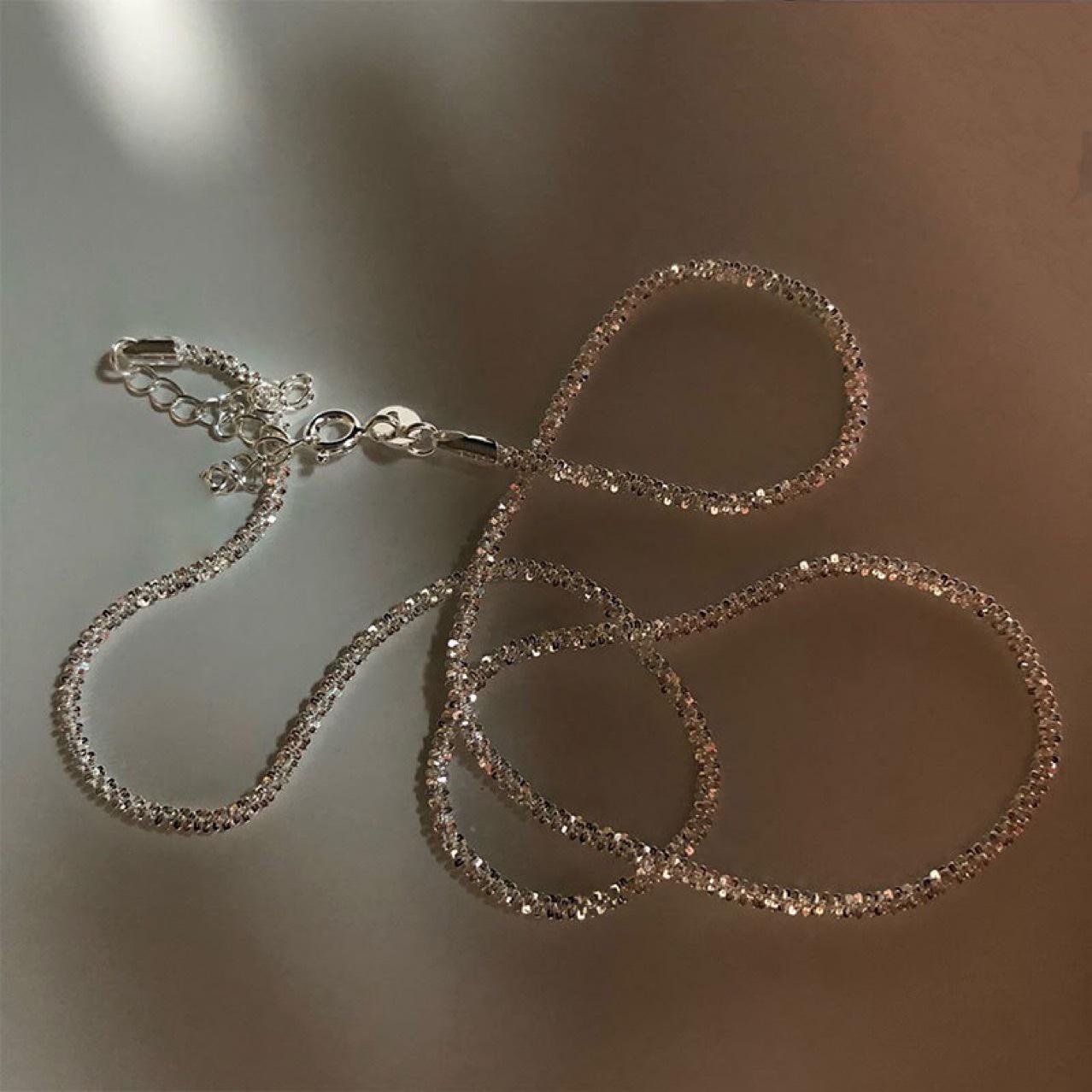 Korean Style S925 Sterling Silver Minimalist Necklace - Trendy Shimmering Italian Chain for Women 925 Silver
Korean Style S925 Sterling Silver Minimalist Necklace - Trendy Shimmering Italian Chain for Women 925 Silver