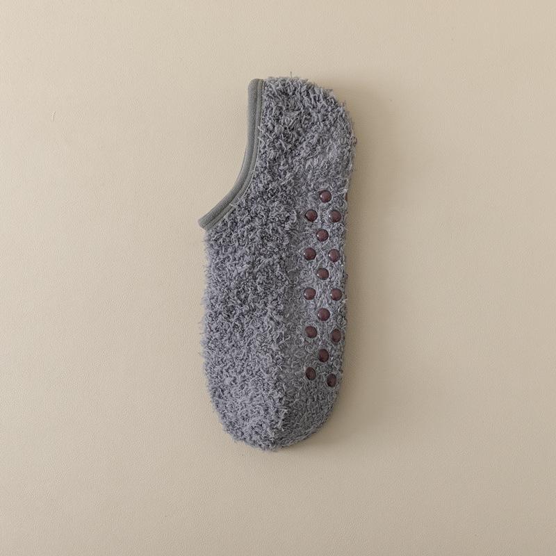 Thick Winter House Socks for Men–Coral Fleece Thermal Socks with Anti-Slip Sole, Elastic Cuff for All-Day Comfort
Thick Winter House Socks for Men–Coral Fleece Thermal Socks with Anti-Slip Sole, Elastic Cuff for All-Day Comfort