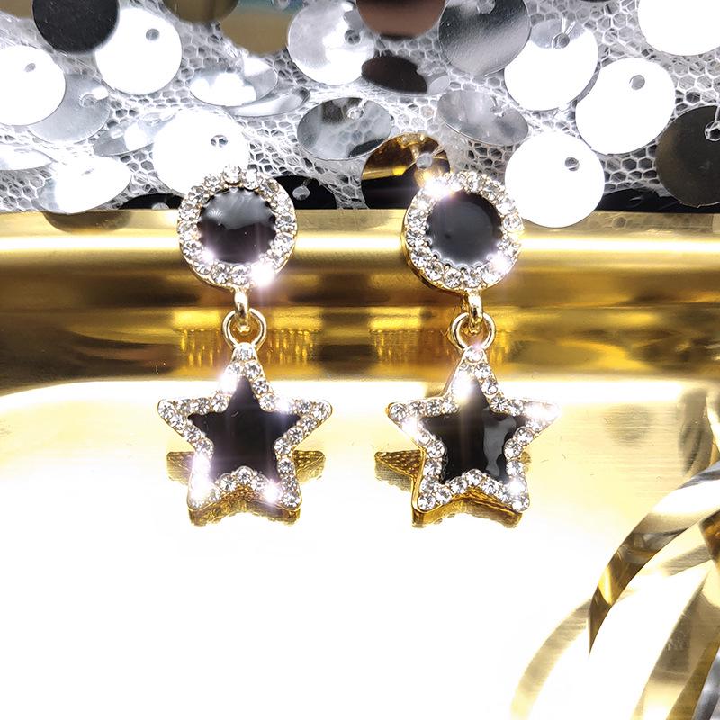 S925 Silver Geometric Black Stud & Long Square Earrings with Sparkling Inlaid Diamonds - Minimalist Korean Style for Women
S925 Silver Geometric Black Stud & Long Square Earrings with Sparkling Inlaid Diamonds - Minimalist Korean Style for Women