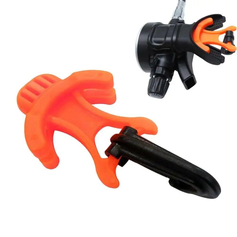 Scuba Dive Mouthpiece Holder Hook Regulator Diving Bite Fluorescent Octopus Retainer Clip помаранчевий
Scuba Dive Mouthpiece Holder Hook Regulator Diving Bite Fluorescent Octopus Retainer Clip помаранчевий