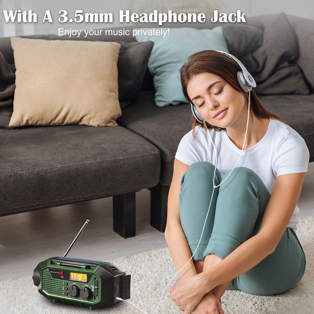 SOS Alarm Solar Power Emergency Radio with Flashlight Bluetooth Speaker Hand Crank Radio Survival зелений
SOS Alarm Solar Power Emergency Radio with Flashlight Bluetooth Speaker Hand Crank Radio Survival зелений