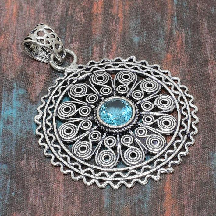 Шкентель ювелирных изделий стерлингового серебра 925 швейцарского голубого топаза ручной работы для женщин 2.17 Inches синий
Шкентель ювелирных изделий стерлингового серебра 925 швейцарского голубого топаза ручной работы для женщин 2.17 Inches синий