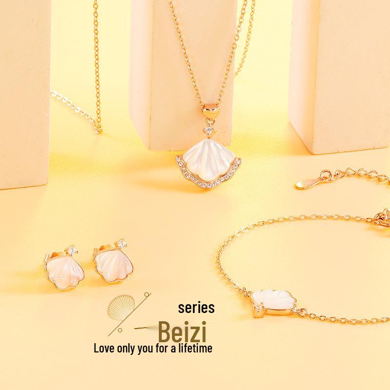 Ferris Wheel S925 Zircon Necklace: Timeless Fashion for Women with Unique Design. 925 Silver
Ferris Wheel S925 Zircon Necklace: Timeless Fashion for Women with Unique Design. 925 Silver
