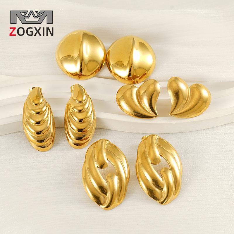 18K Gold Heart Stud Earrings – Minimalist European & American Geometric Design for Women
18K Gold Heart Stud Earrings – Minimalist European & American Geometric Design for Women