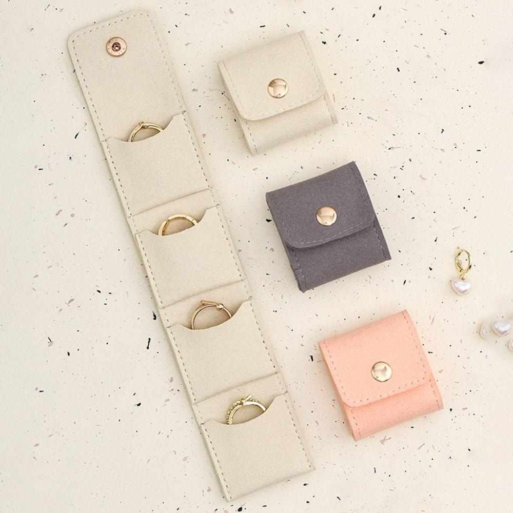 Velvet Jewelry Display Bag Foldable Earrings Organizer Necklace Ring Packing Bag Women бежевий
Velvet Jewelry Display Bag Foldable Earrings Organizer Necklace Ring Packing Bag Women бежевий