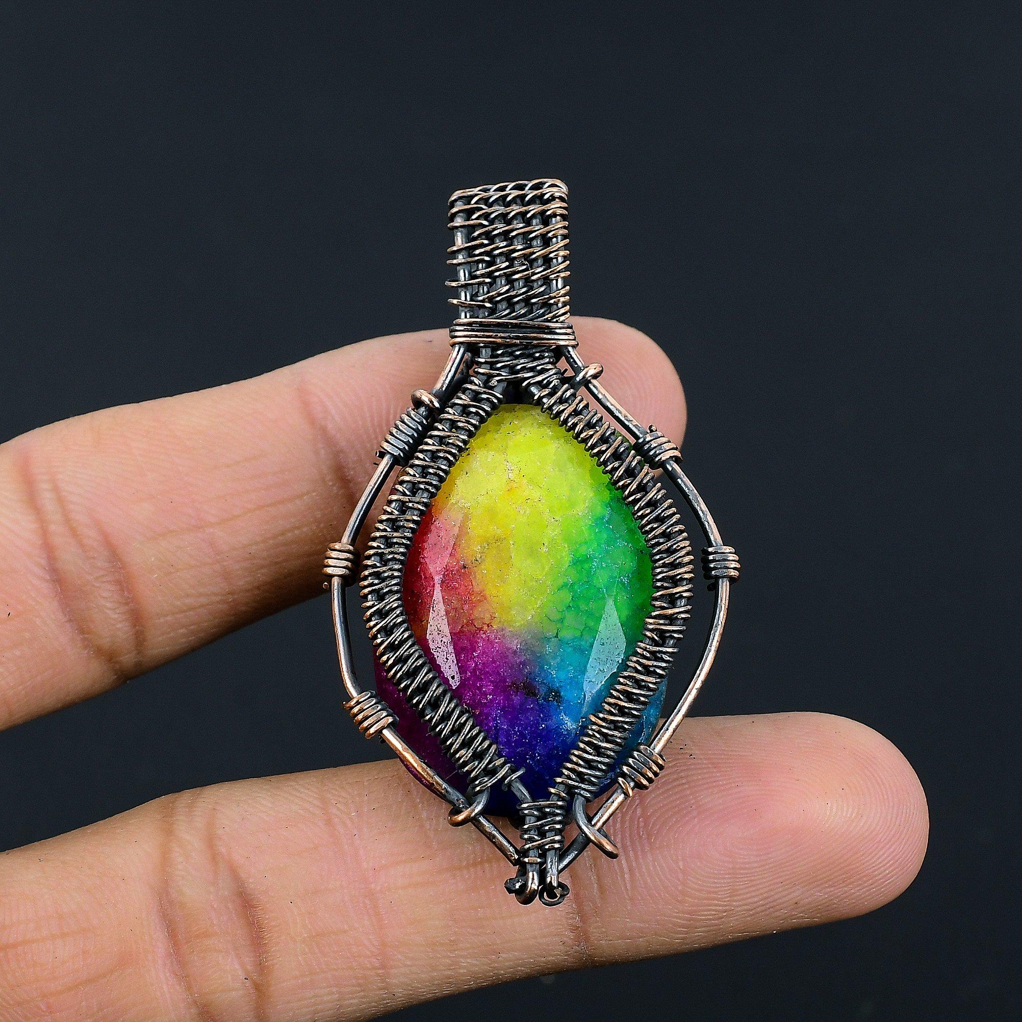 Кулон из Радужного Солнечного Кварца, обернутый медной проволокой 999 пробы, Ювелирное изделие с подвеской из драгоценного камня ручной работы, Подарки для жены, Новая подвеска 2.55 Inches
Кулон из Радужного Солнечного Кварца, обернутый медной проволокой 999 пробы, Ювелирное изделие с подвеской из драгоценного камня ручной работы, Подарки для жены, Новая подвеска 2.55 Inches