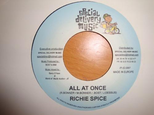 7inch Record RICHIE SPICE / ALPHEUS - All At Once / Mother Dearest NONE Special Deliver 2007 Europe Reggae, Ska & Dub Used
7inch Record RICHIE SPICE / ALPHEUS - All At Once / Mother Dearest NONE Special Deliver 2007 Europe Reggae, Ska & Dub Used