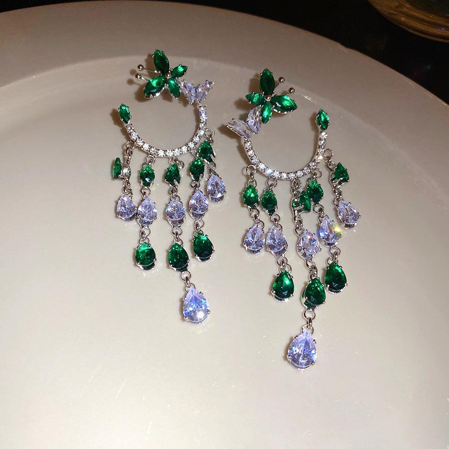 Silver Needle Zircon Butterfly Water Drop Tassel Earrings Light Luxury Premium Earrings Retro Elegant Versatile Temperament Earrings Women
Silver Needle Zircon Butterfly Water Drop Tassel Earrings Light Luxury Premium Earrings Retro Elegant Versatile Temperament Earrings Women