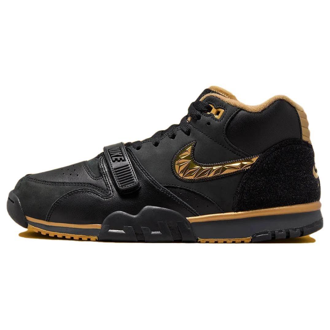 Nike Air Trainer 1 College Football Playoffs Pack - черные мужские кроссовки Golf-Leaf Anthracite Metallic-Gold FJ6196-001 44
Nike Air Trainer 1 College Football Playoffs Pack - черные мужские кроссовки Golf-Leaf Anthracite Metallic-Gold FJ6196-001 44