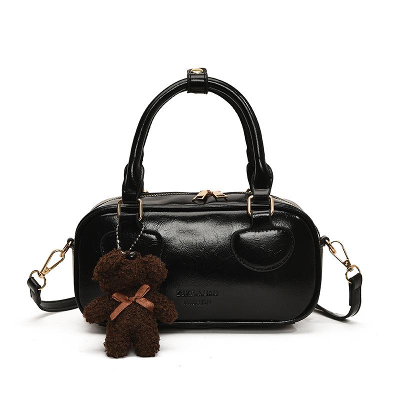 2025 winter armpit bag new trendy one shoulder oblique span bag niche women s bag retro fashion portable baseball bag women no pendant
2025 winter armpit bag new trendy one shoulder oblique span bag niche women s bag retro fashion portable baseball bag women no pendant