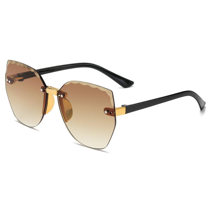 Frameless Lightweight Sunglasses 1pcs For Beach Trips Family Outings Outdoor Activities
Frameless Lightweight Sunglasses 1pcs For Beach Trips Family Outings Outdoor Activities