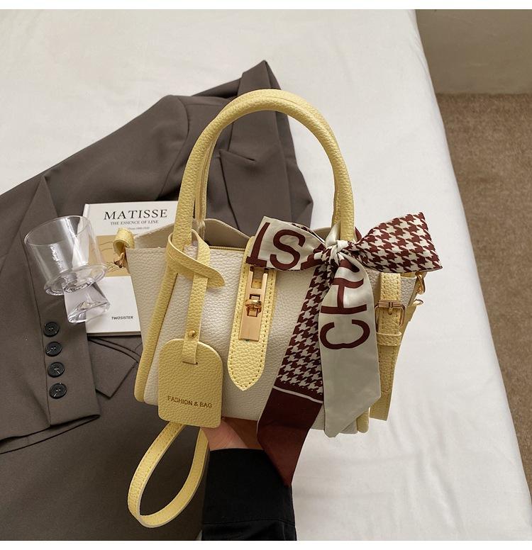 Сумка Женская 2025 Новая Модная Нишевая Портативная Сумка-Подмышка Мамы Универсальная Иностранного Стиля Повседневная Сумка-Мессенджер жёлтый
Сумка Женская 2025 Новая Модная Нишевая Портативная Сумка-Подмышка Мамы Универсальная Иностранного Стиля Повседневная Сумка-Мессенджер жёлтый