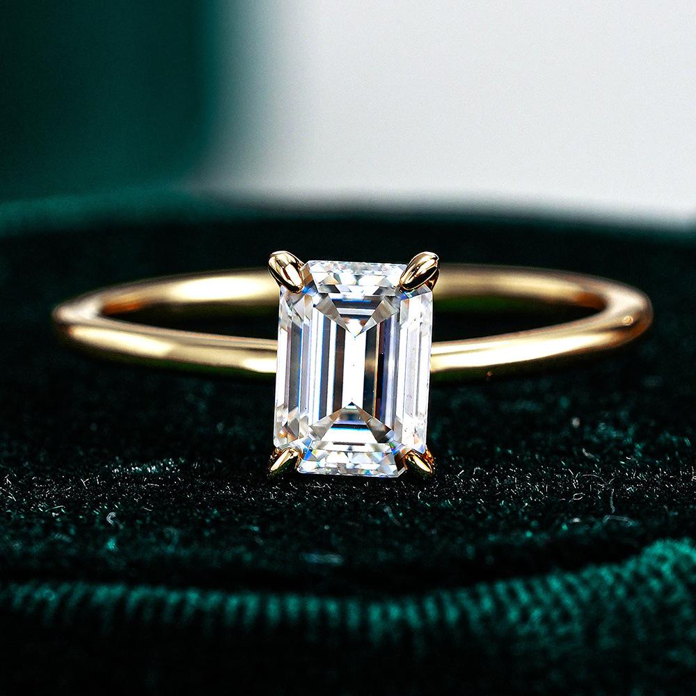 S925 Sterling Silver Rectangular Cut Solitaire Ring - 1/2/3 Carat D Color VVS Moissanite Gold Plated Jewelry for Women 5&1CT золотой
S925 Sterling Silver Rectangular Cut Solitaire Ring - 1/2/3 Carat D Color VVS Moissanite Gold Plated Jewelry for Women 5&1CT золотой