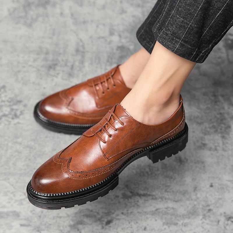 Large size platform Brock leather shoes 2025 spring and autumn new men s business dress leather shoes office leather shoes 37 чёрный
Large size platform Brock leather shoes 2025 spring and autumn new men s business dress leather shoes office leather shoes 37 чёрный