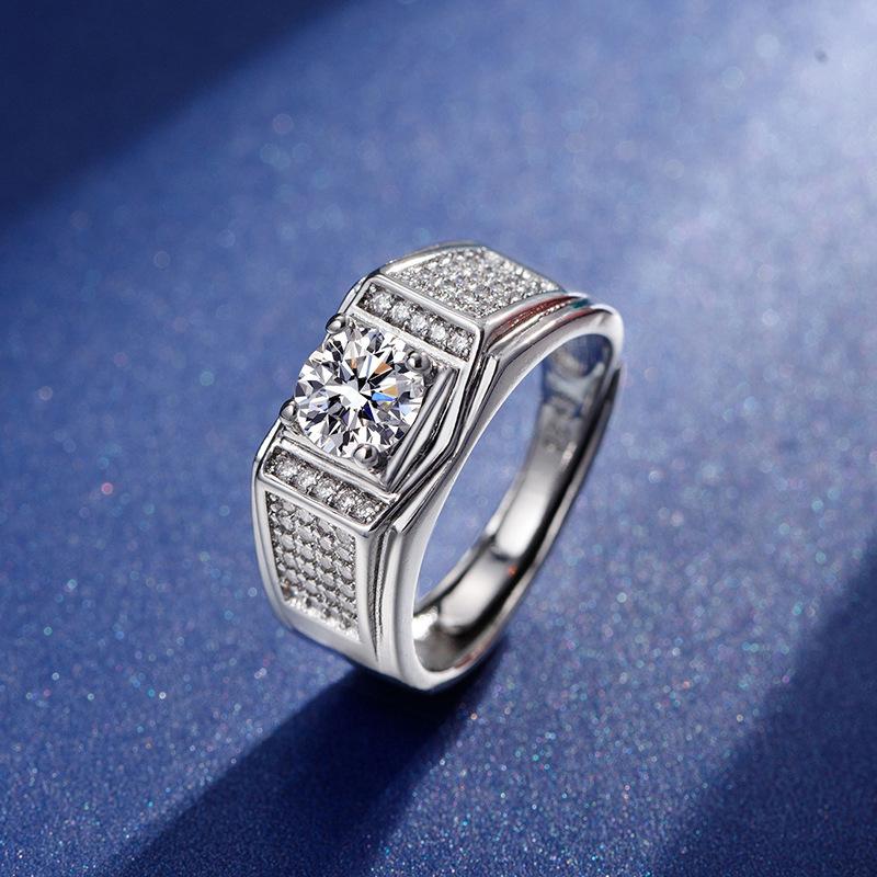 GemChic мужское кольцо изысканное мужское с вставкой из муассанита и циркония свадебное кольцо-открытие регулируемое на день рождения рождественское ювелирное украшение подарок -
GemChic мужское кольцо изысканное мужское с вставкой из муассанита и циркония свадебное кольцо-открытие регулируемое на день рождения рождественское ювелирное украшение подарок -