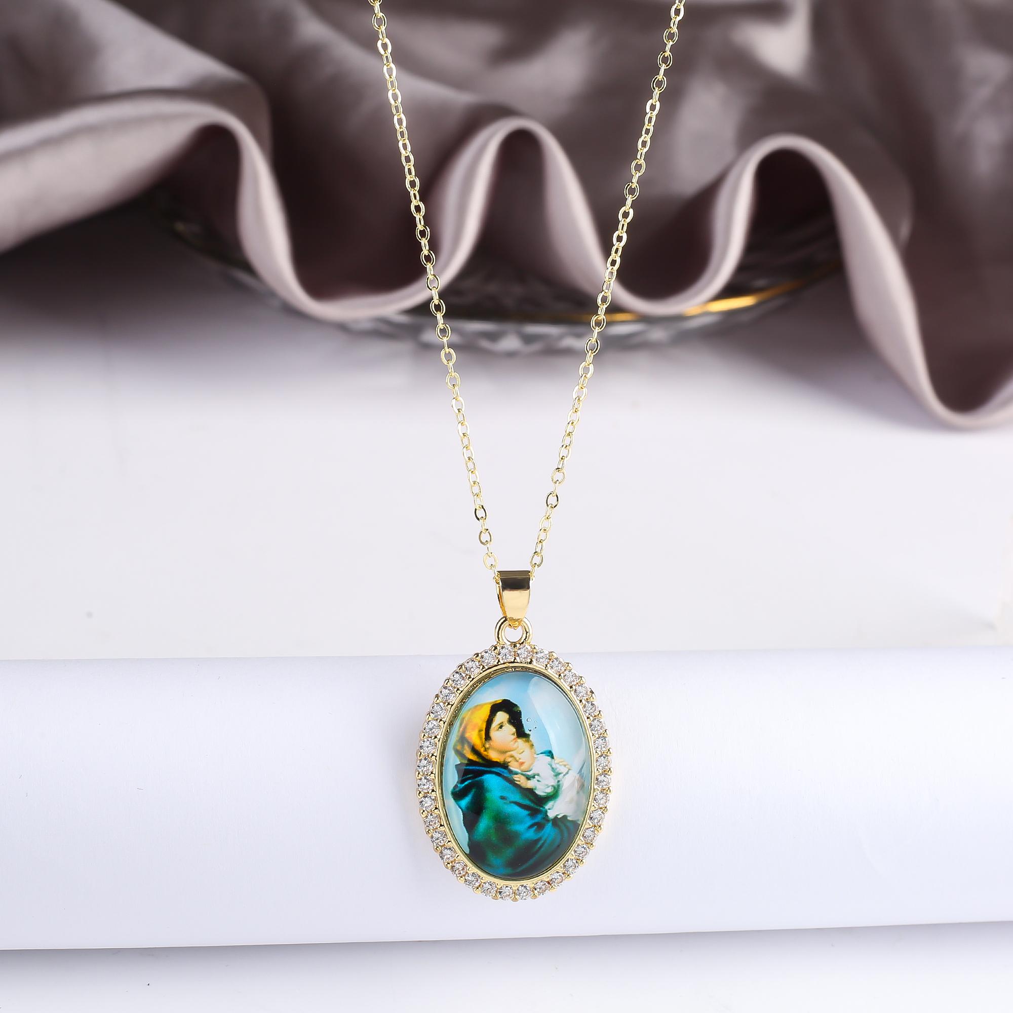 Hot Sale Virgin Mary and Child Theme Zirconia Charm Pendant Necklace Classic Man Woman Religious Zircon Holiday Gift Accessory
Hot Sale Virgin Mary and Child Theme Zirconia Charm Pendant Necklace Classic Man Woman Religious Zircon Holiday Gift Accessory