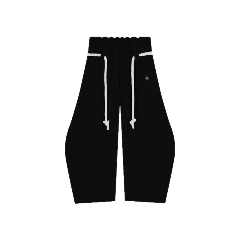 Европейский и американский осенний ретро мужской и женский широкий крой, свободные повседневные прямые брюки с изогнутым ножом до пола L чёрный
Европейский и американский осенний ретро мужской и женский широкий крой, свободные повседневные прямые брюки с изогнутым ножом до пола L чёрный