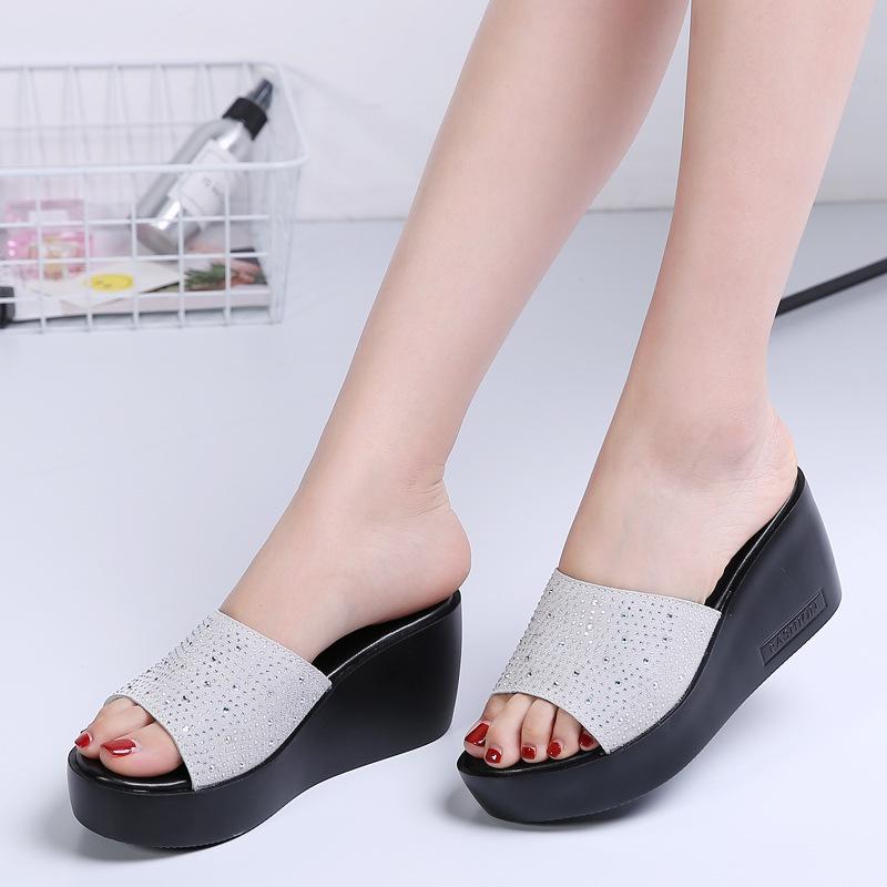 European Station Suede Sandals Women s Flower Rhinestone Leg Sandals Open-toed Thick-soled Wedge Heel Slippers 42 чорний
European Station Suede Sandals Women s Flower Rhinestone Leg Sandals Open-toed Thick-soled Wedge Heel Slippers 42 чорний