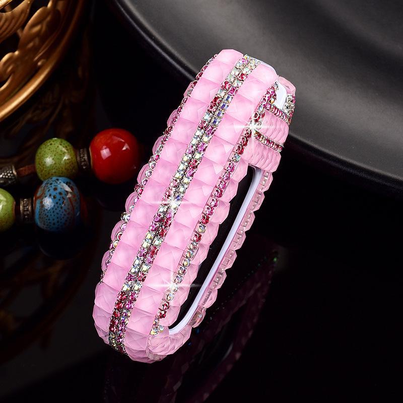 Стильный чехол для ключа для Honda CRV, Civic, Accord 11-го поколения. Изысканный брелок для Haoying XRV. Идеально подходит для женщин-водителей. OPP bag
Стильный чехол для ключа для Honda CRV, Civic, Accord 11-го поколения. Изысканный брелок для Haoying XRV. Идеально подходит для женщин-водителей. OPP bag