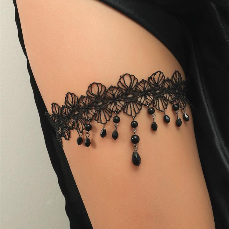 Cross-border Black & White Crystal Tassel Choker Necklace with Sexy Lace Thigh Chain - European & Middle Eastern Style чёрный
Cross-border Black & White Crystal Tassel Choker Necklace with Sexy Lace Thigh Chain - European & Middle Eastern Style чёрный