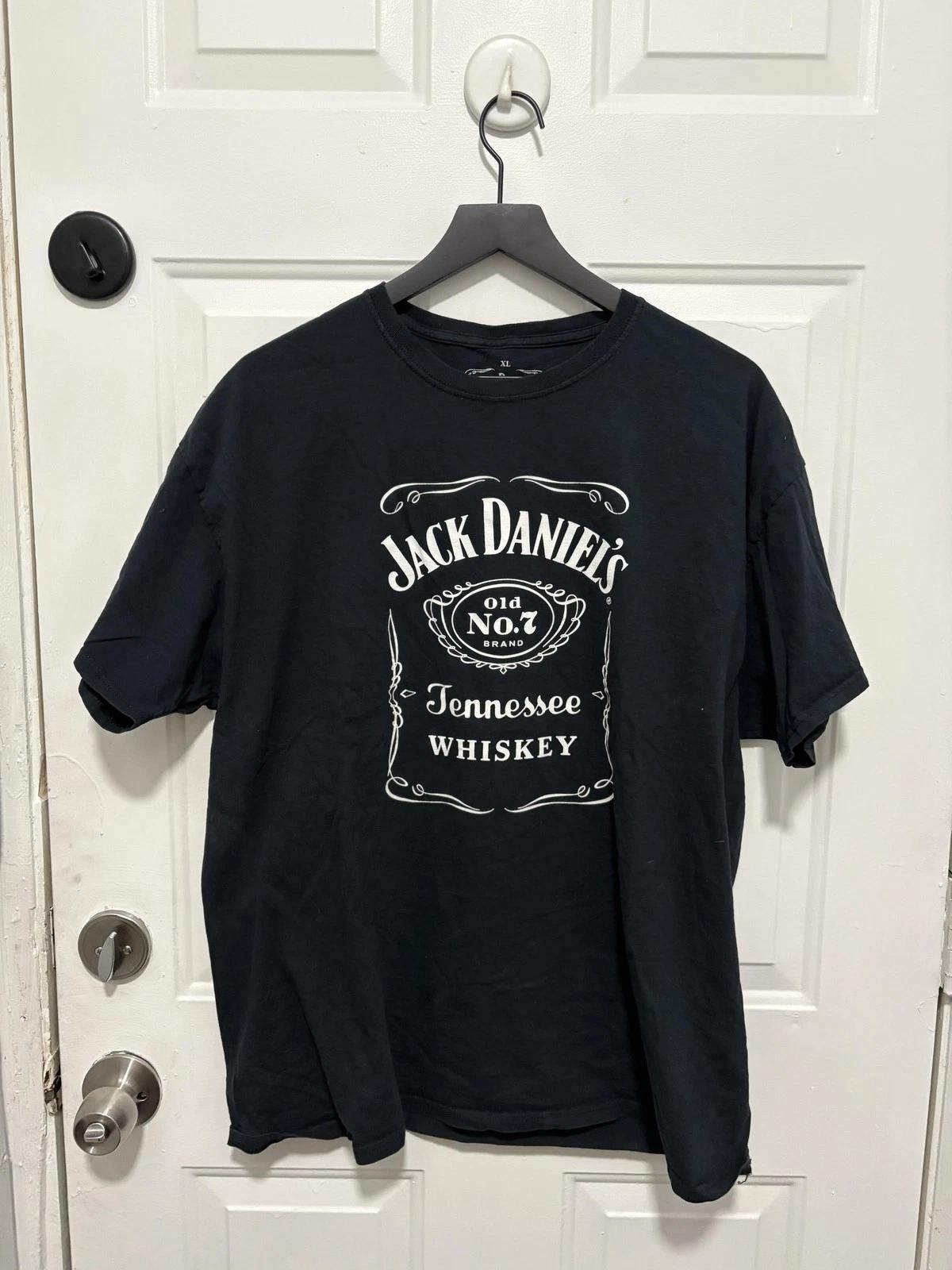 Jack Daniels Shirt Mens XL Black Tennessee Whiskey Graphic Logo Old No 7 Tee 2XL
Jack Daniels Shirt Mens XL Black Tennessee Whiskey Graphic Logo Old No 7 Tee 2XL