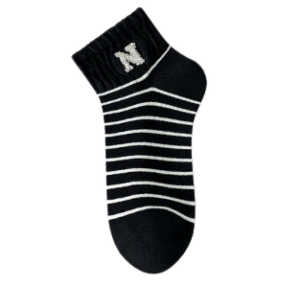 2026 Spring/Summer White Cotton Anti-Odor Sweat-Absorbing Short Socks for Junior Girls One Size (38-44)
2026 Spring/Summer White Cotton Anti-Odor Sweat-Absorbing Short Socks for Junior Girls One Size (38-44)