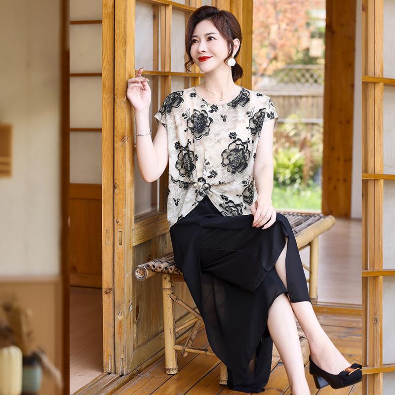 Mom s 2025 Summer Trendy Short-Sleeve Two-Piece Set for Middle-Aged & Elderly Women XXL
Mom s 2025 Summer Trendy Short-Sleeve Two-Piece Set for Middle-Aged & Elderly Women XXL