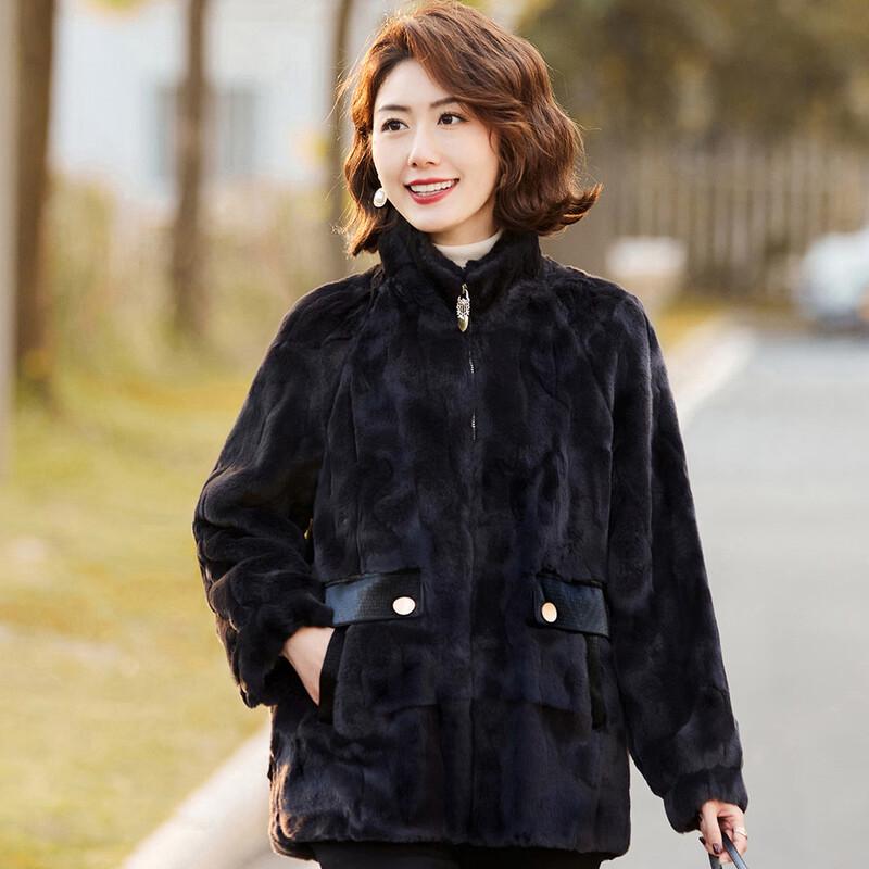 Женское теплое пальто из искусственного меха для среднего возраста Pa Si Te 3XL
Женское теплое пальто из искусственного меха для среднего возраста Pa Si Te 3XL