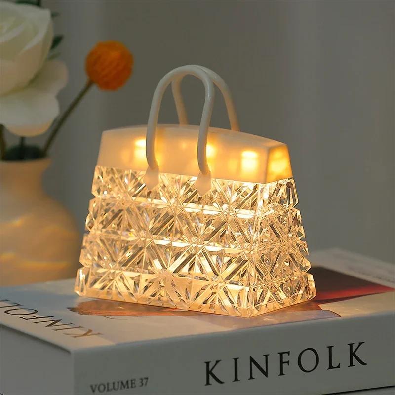 Creative Night Light Acrylic Crystal Handbag With Hand Gift for Children s Gift Bedside Atmosphere Deco Led Small Table Lamps 1pc
Creative Night Light Acrylic Crystal Handbag With Hand Gift for Children s Gift Bedside Atmosphere Deco Led Small Table Lamps 1pc