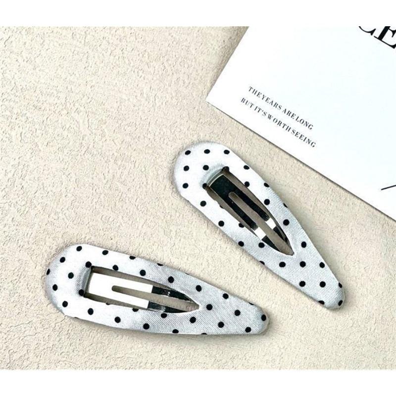 Korean Dot Plush Side Hair Clips Elegant Bangs Barrettes Women Pair Hair Accessories
Korean Dot Plush Side Hair Clips Elegant Bangs Barrettes Women Pair Hair Accessories