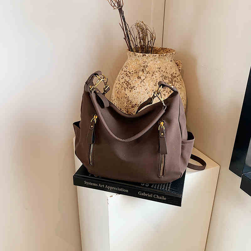 Большая вместимость женских сумок-тоут для поездок на работу, высококачественные матовые винтажные дорожные сумки, женская однотонная сумка через плечо
Большая вместимость женских сумок-тоут для поездок на работу, высококачественные матовые винтажные дорожные сумки, женская однотонная сумка через плечо