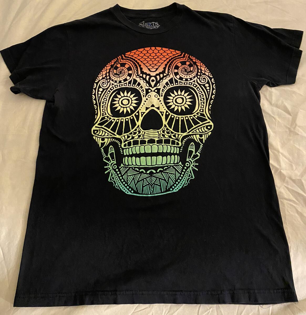 DAY OF THE DEAD Multi-Color SKULL T-Shirt - Shirts Happen - Medium 100% Cotton S разноцветный
DAY OF THE DEAD Multi-Color SKULL T-Shirt - Shirts Happen - Medium 100% Cotton S разноцветный