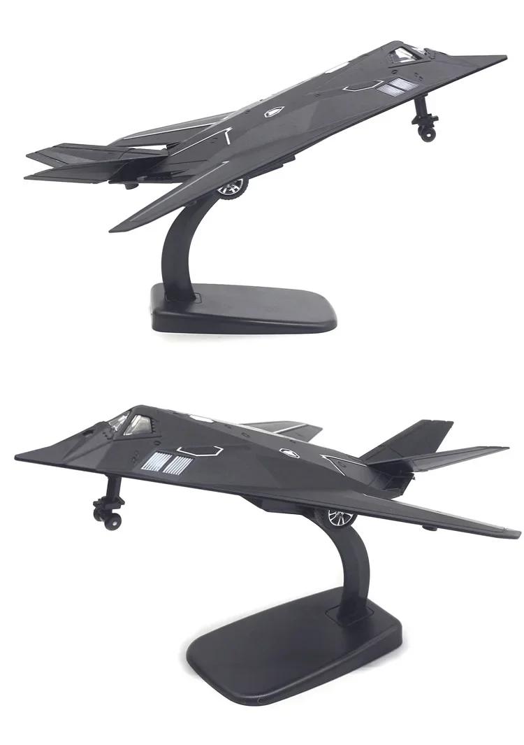American Nighthawk F-117A stealth combat aircraft model simulation alloy Children s toy gifts
American Nighthawk F-117A stealth combat aircraft model simulation alloy Children s toy gifts