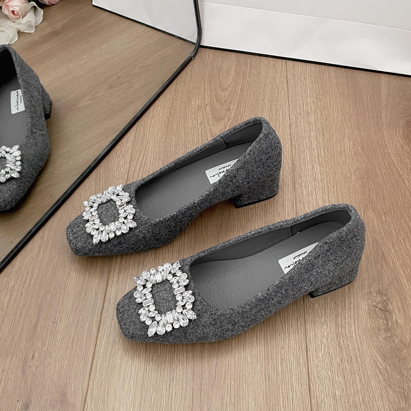 Retro black French thick heel square head shallow mouth single shoes women s 2025 new autumn skirt versatile Mary Jane shoes 40 серый
Retro black French thick heel square head shallow mouth single shoes women s 2025 new autumn skirt versatile Mary Jane shoes 40 серый