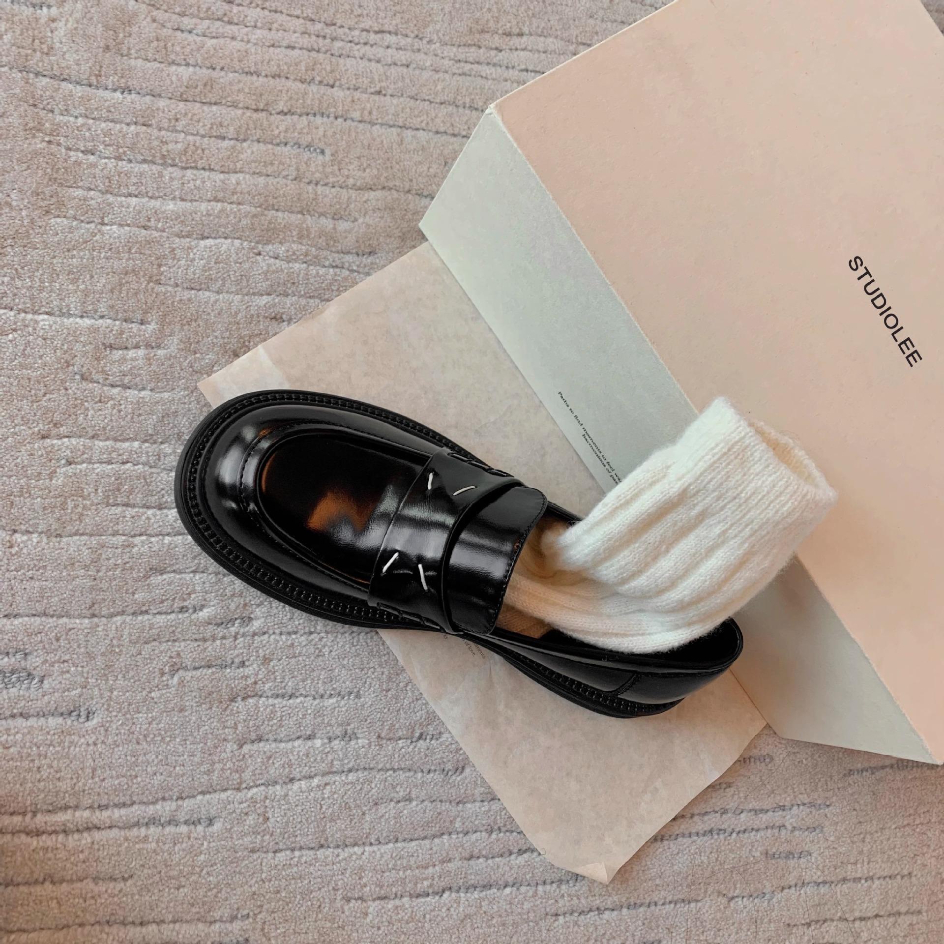 Cowhide version~ fashionable leather British round head small platform heightening loafer single shoes leather shoes women s autumn and winter 35 чорний
Cowhide version~ fashionable leather British round head small platform heightening loafer single shoes leather shoes women s autumn and winter 35 чорний