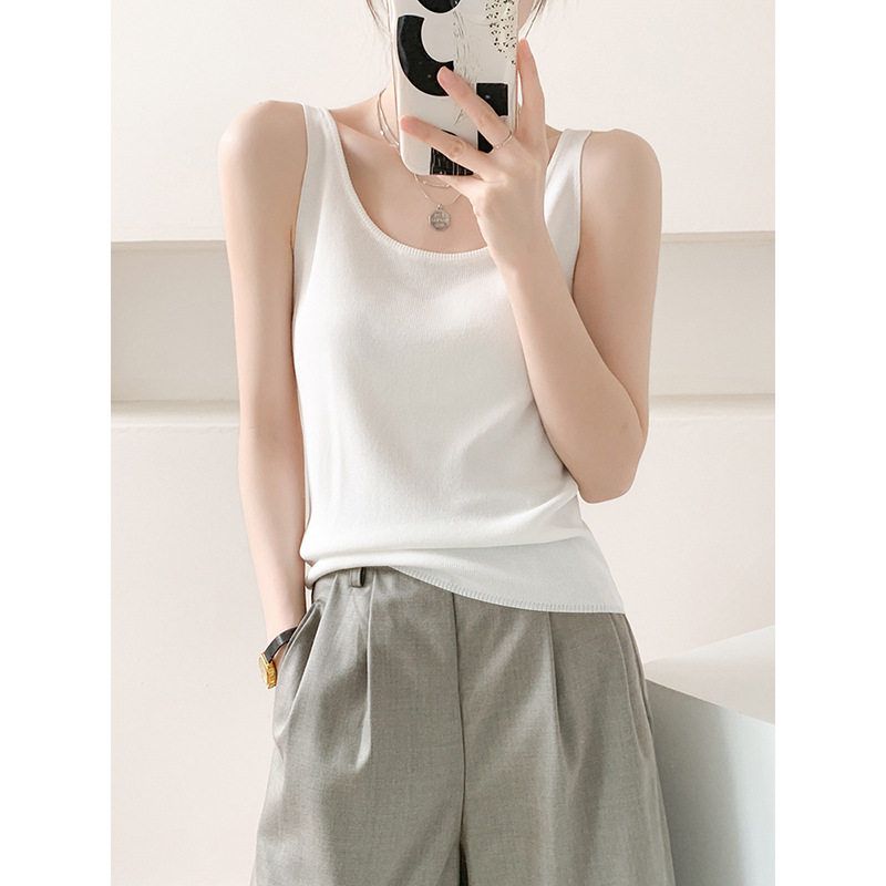 White Wide-Strap Camisole for Women, 2025 Summer New Thin Ice Silk Knit Sleeveless Inner Top White One size
White Wide-Strap Camisole for Women, 2025 Summer New Thin Ice Silk Knit Sleeveless Inner Top White One size