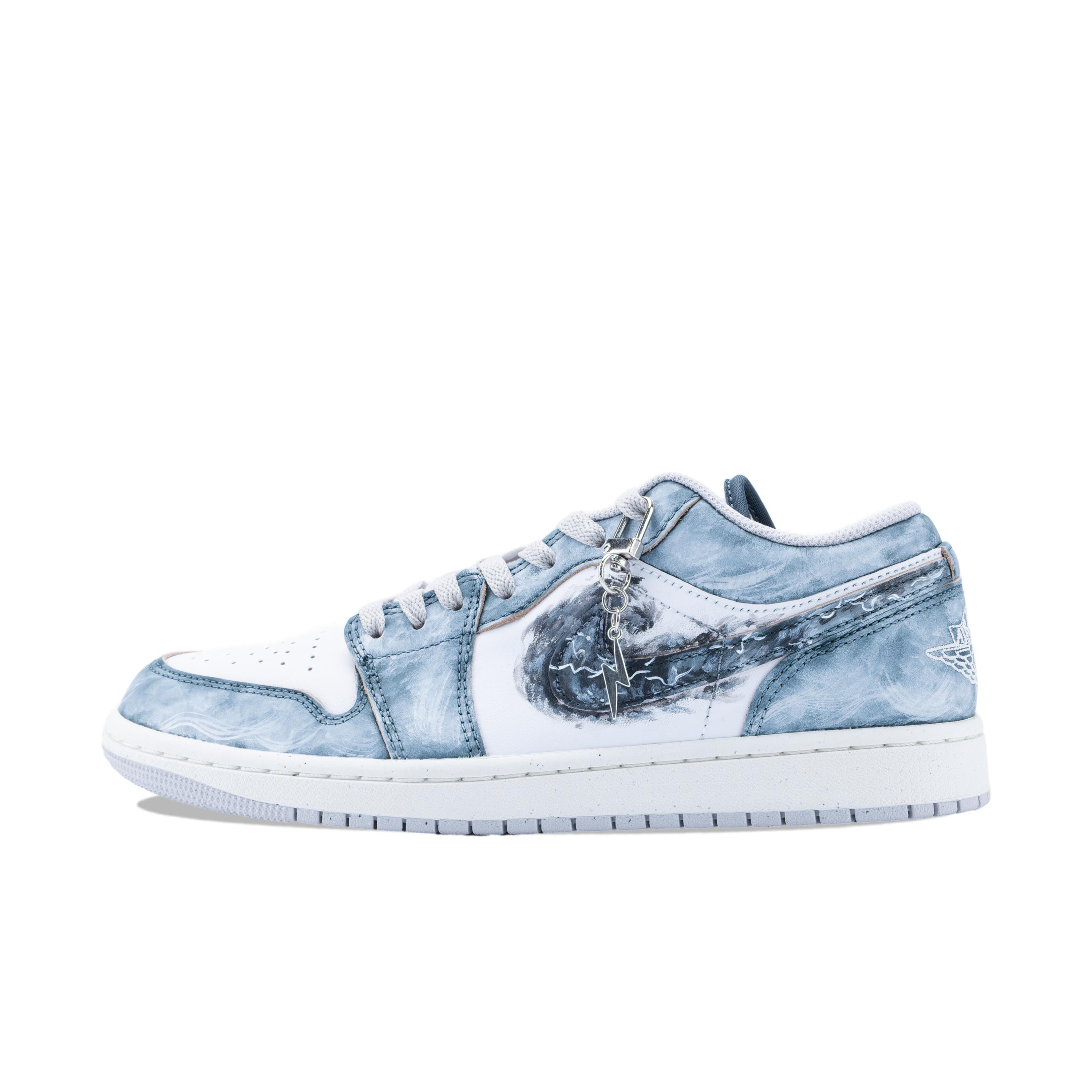 Jordan Air Jordan 1 Slip Resistant Abrasion Resistant Low top Vintage Basketball Shoes Men s Blue White FQ7687-300(Team626-) 46
Jordan Air Jordan 1 Slip Resistant Abrasion Resistant Low top Vintage Basketball Shoes Men s Blue White FQ7687-300(Team626-) 46