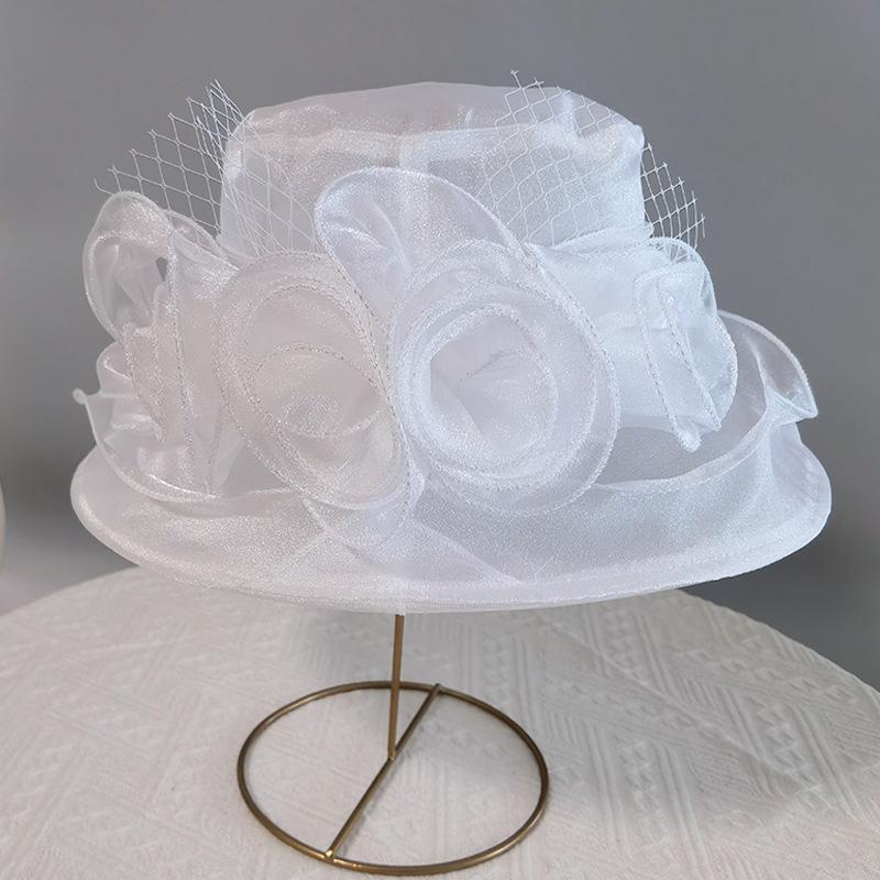 Женская винтажная шляпа от солнца с широкими полями и цветами из органзы One Size (56-58cm) белый
Женская винтажная шляпа от солнца с широкими полями и цветами из органзы One Size (56-58cm) белый