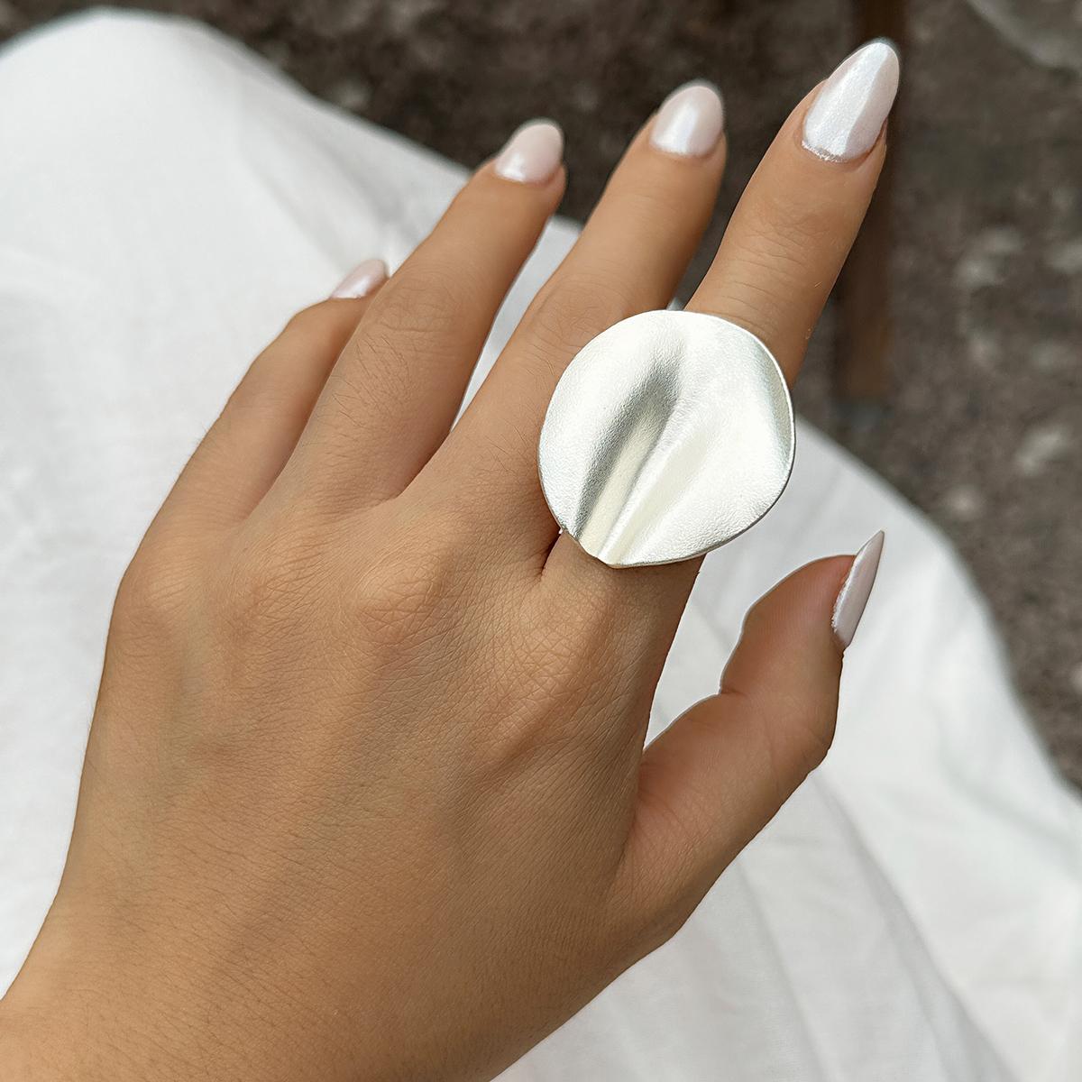 PuRui Unique Irregular Big Cuff Rings for Women Open Matte Gold Color Finger Rings Adjustable Jewelry Punk Party Wedding Gifts
PuRui Unique Irregular Big Cuff Rings for Women Open Matte Gold Color Finger Rings Adjustable Jewelry Punk Party Wedding Gifts