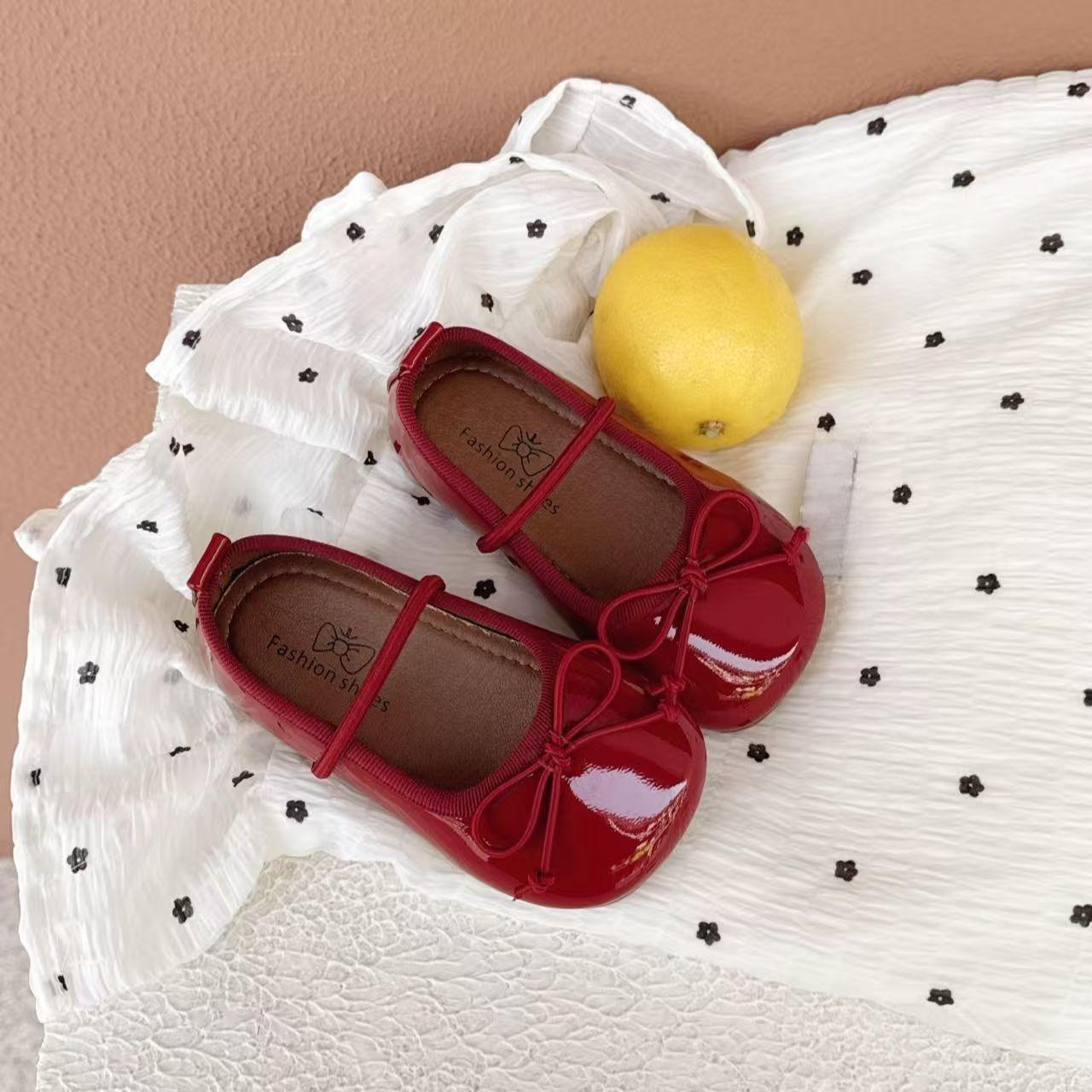 New Style Girls Low-top Slip-on Soft-soled Baby Shoes for Little Kids 25
New Style Girls Low-top Slip-on Soft-soled Baby Shoes for Little Kids 25
