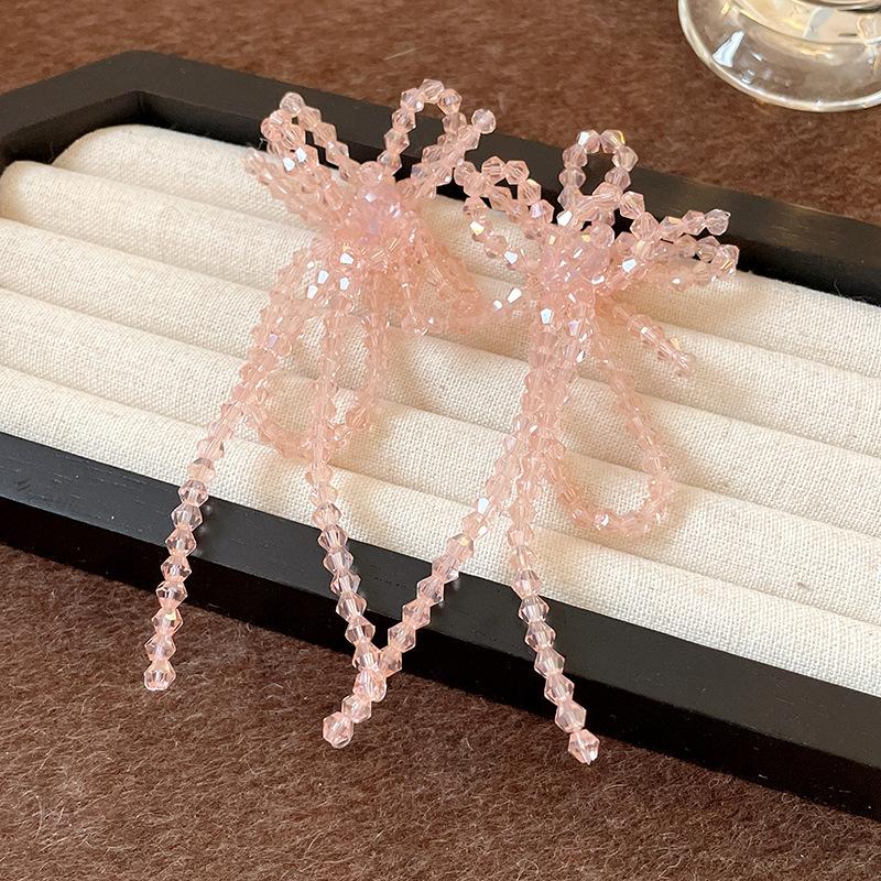 Silver needle glass bead bow fringed stud earrings simple personality earrings niche design high-end earrings women
Silver needle glass bead bow fringed stud earrings simple personality earrings niche design high-end earrings women
