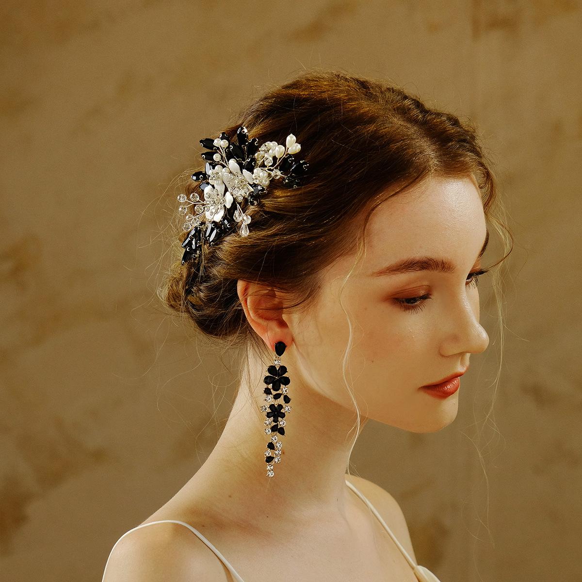Jewelry handmade bridal comb retro wedding style dress hair accessories versatile Halloween black hair comb for women
Jewelry handmade bridal comb retro wedding style dress hair accessories versatile Halloween black hair comb for women