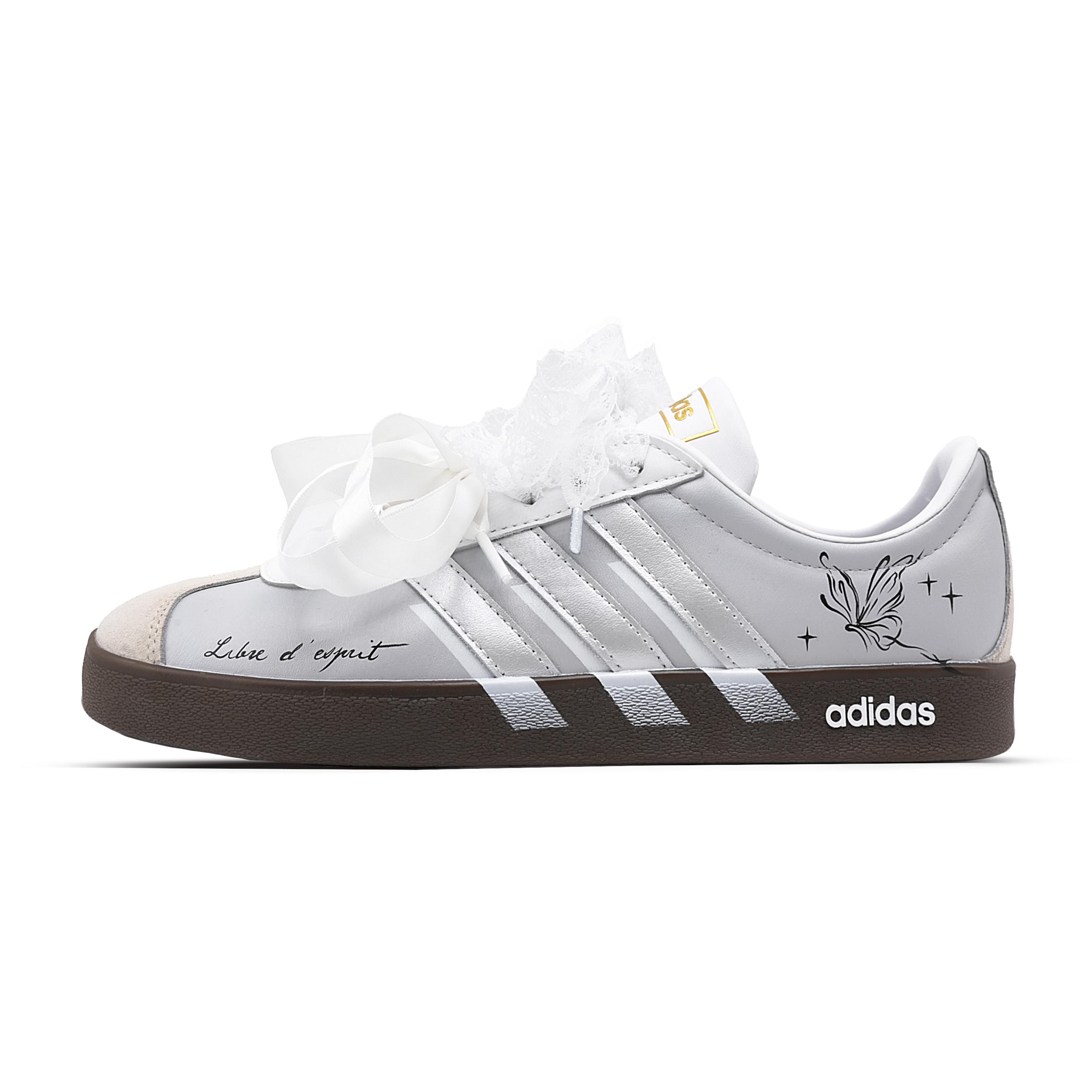 Adidas VL COURT 2.0 Butterfly Dance Low top Skateboard Shoes Unisex Silver Gray ID6015(Team1856-) 41⅓
Adidas VL COURT 2.0 Butterfly Dance Low top Skateboard Shoes Unisex Silver Gray ID6015(Team1856-) 41⅓