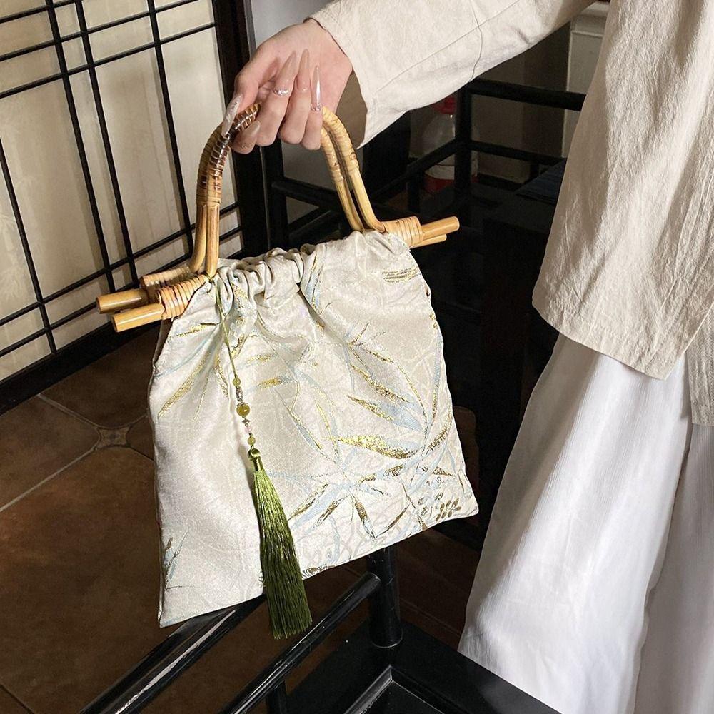 Wooden New Chinese Style Handbag Embroidery Rattan Weave Bag Temperament Hanfu Bucket Bag Women зелений
Wooden New Chinese Style Handbag Embroidery Rattan Weave Bag Temperament Hanfu Bucket Bag Women зелений