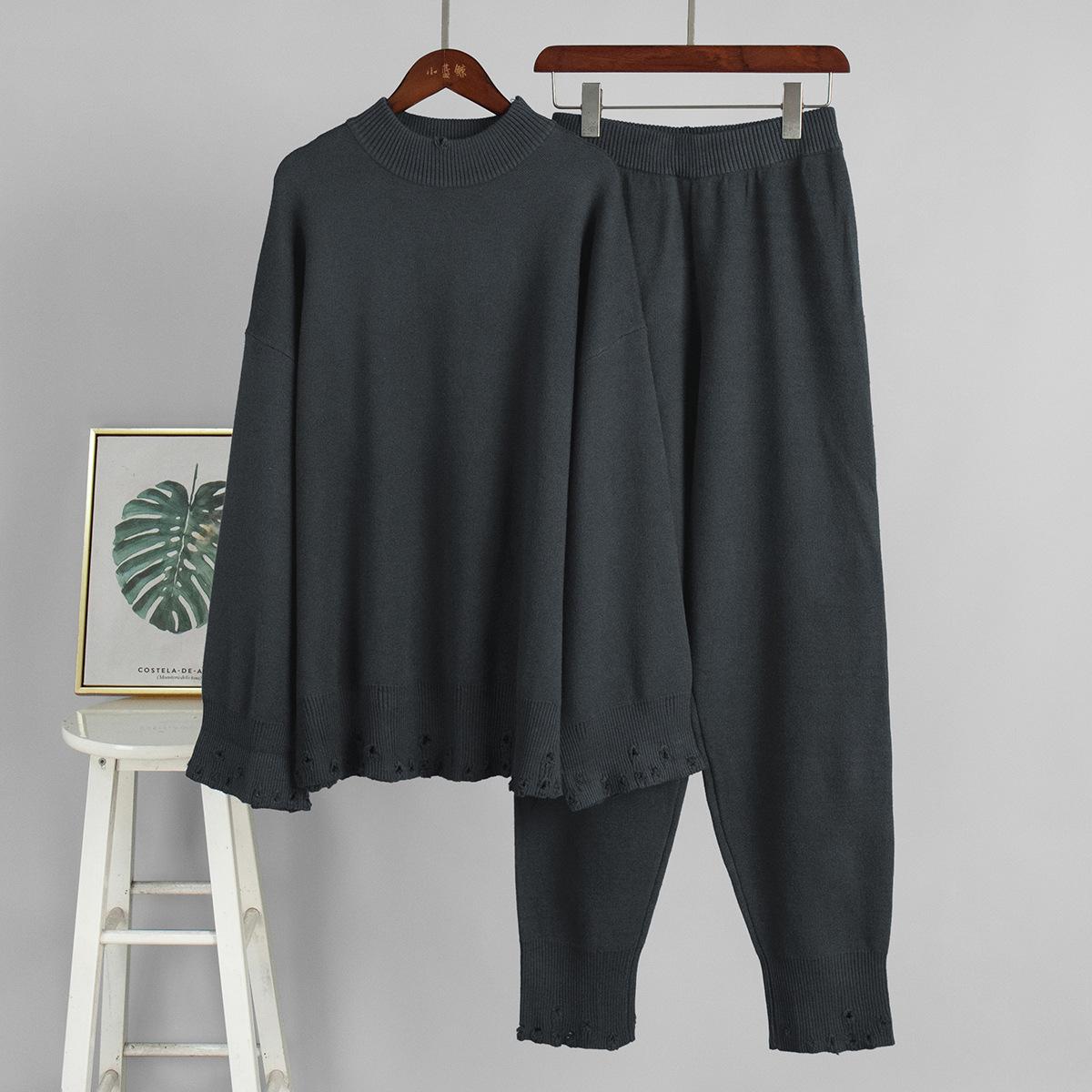 Women s High Neck Loose Knit Sweater and Wide Leg Pants Set with Torn Details L темно-сірий
Women s High Neck Loose Knit Sweater and Wide Leg Pants Set with Torn Details L темно-сірий