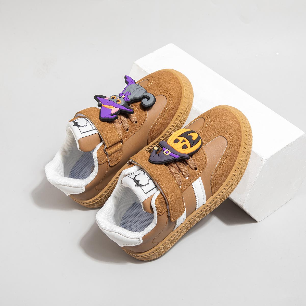 Мальчики и девочки весна новая спортивная обувь Хэллоуин повседневная универсальная липучка мода 31 yards inner length about 19CM
Мальчики и девочки весна новая спортивная обувь Хэллоуин повседневная универсальная липучка мода 31 yards inner length about 19CM