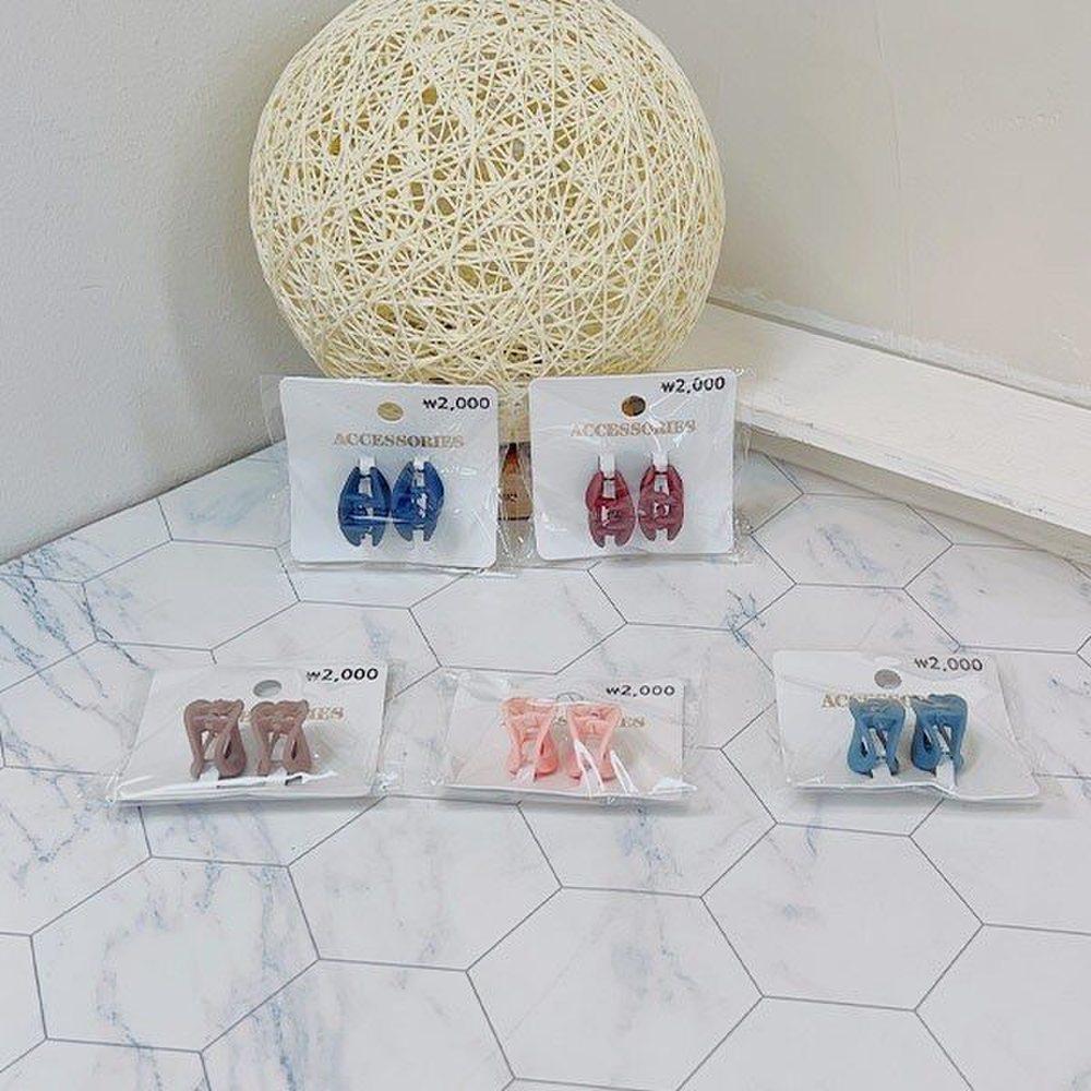 Mno Mini Clip Pin 03 (Random Color)
Mno Mini Clip Pin 03 (Random Color)