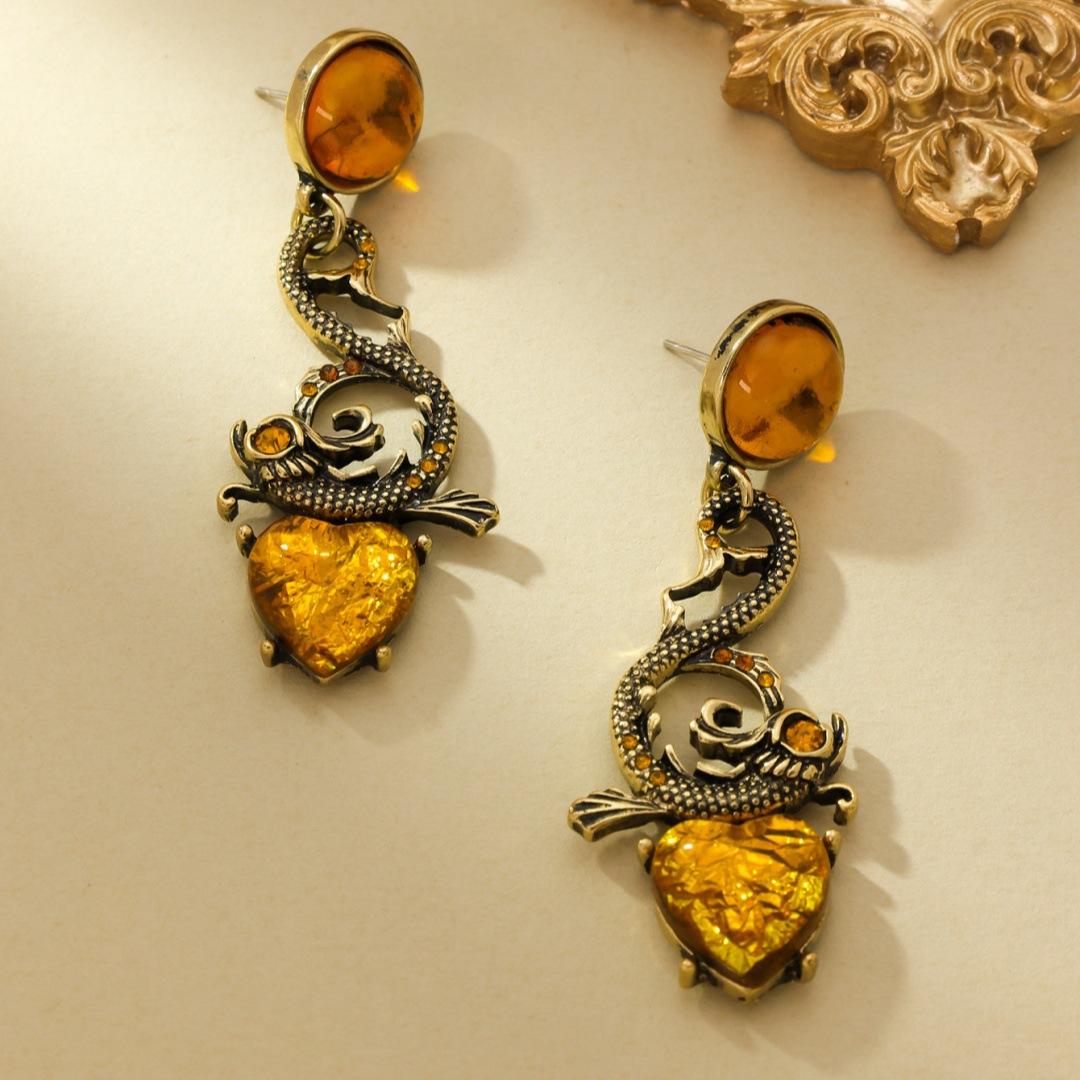 Medieval Vintage Retro Arowana Glazed Earrings, Personalized Goldfish Shape, Old Marking Stud Earrings жовтий
Medieval Vintage Retro Arowana Glazed Earrings, Personalized Goldfish Shape, Old Marking Stud Earrings жовтий