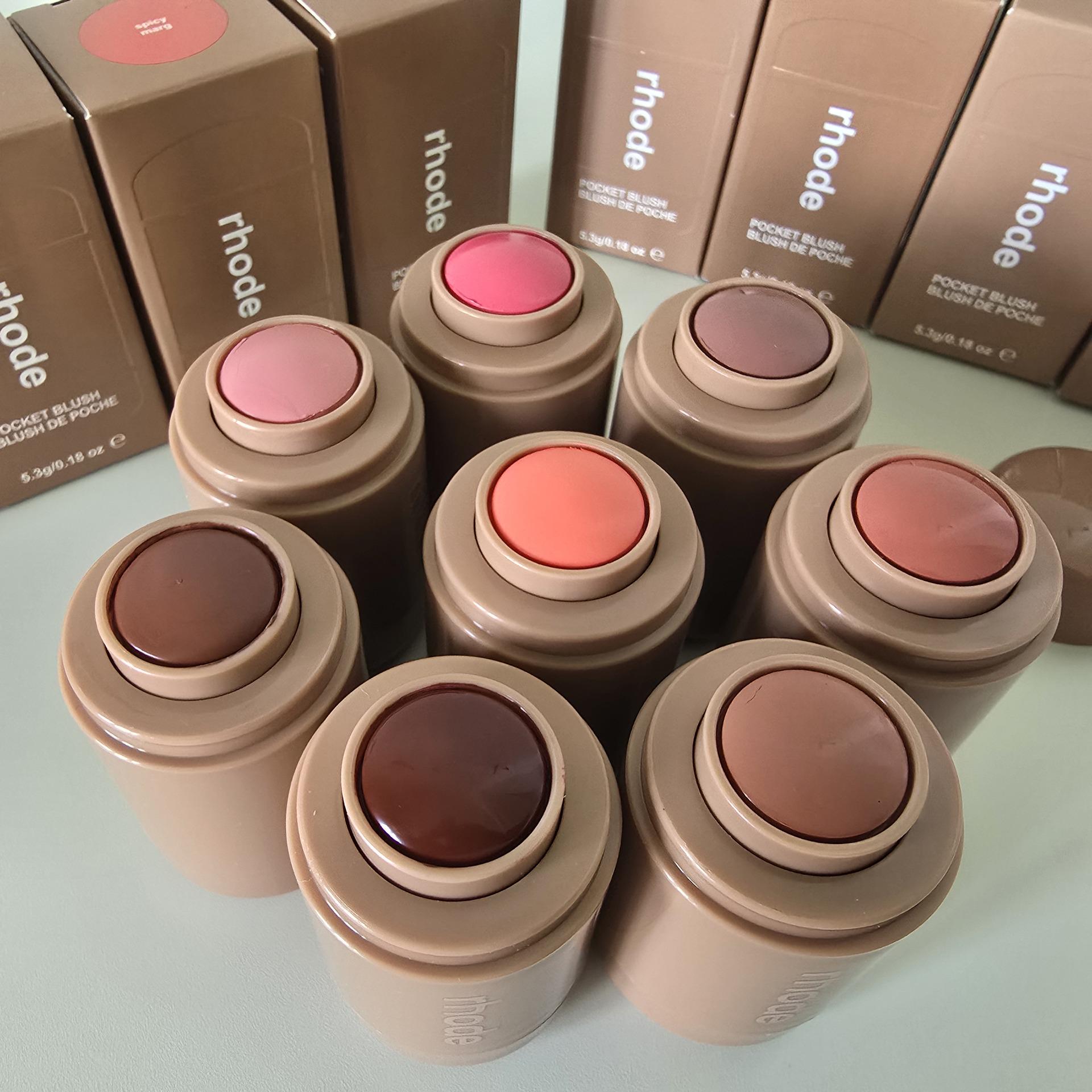 Rhode Hailey s Двусторонний стик для губ и щек - Piggy/Freckle, 5.3г. Piggy Blush
Rhode Hailey s Двусторонний стик для губ и щек - Piggy/Freckle, 5.3г. Piggy Blush